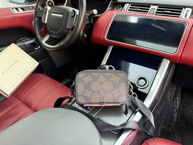 High-End New Coach Shoulder Bag Coach Crossbody Bag Coach Wyatt 20 Star Print Zi