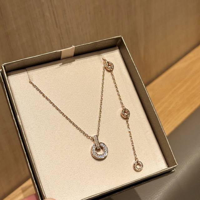 Bulgari Copper Coin Necklace Is Also Called A Rich Diamond. It Is Light And More