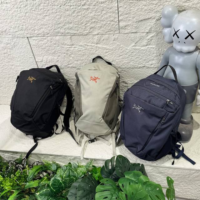 Correct Version Arc'teryx Mantis 26L Outdoor Backpack Size 24*15*45 Color Black,