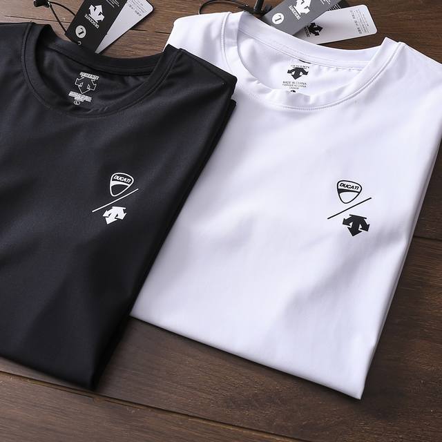 Strictly Selected Good Products Descente New Men's Quick-Drying Round Neck Short