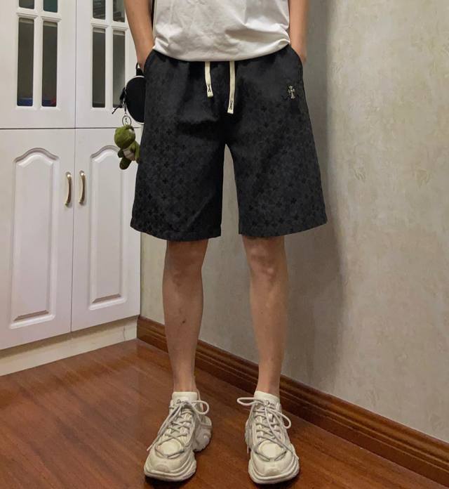New High Quality Chrome Hearts Full Cross Jacquard Denim Couple Shorts Loose Ver