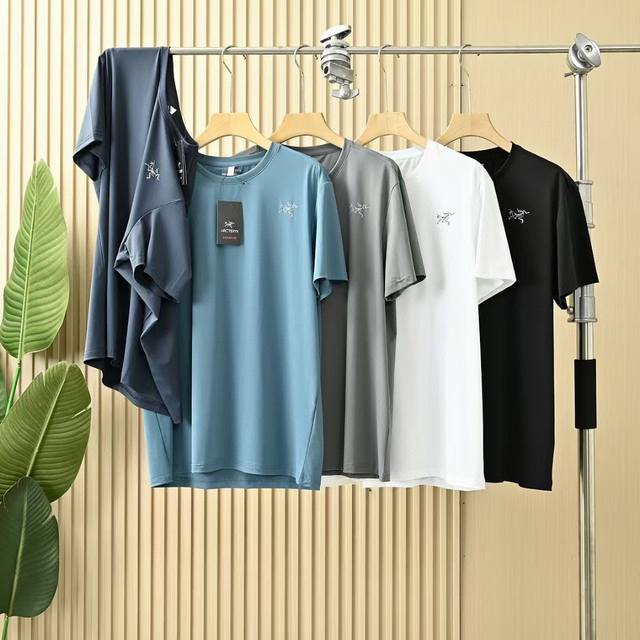 New Arrival Breathable And Sweat-Absorbent Men's Quick-Drying Short-Sleeved T-Sh