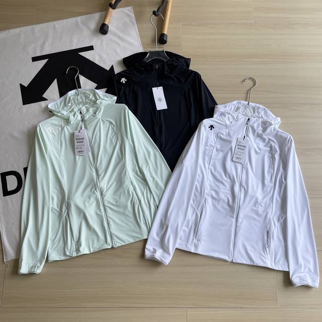 Main Picture Quality Sun Protection Descente Women's Three-Color Hooded Counter