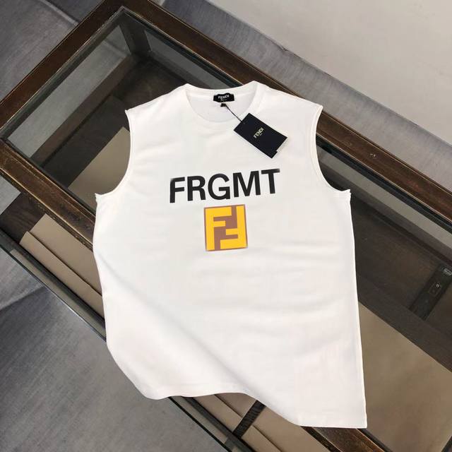 Fendi Summer Fashion Casual Short-Sleeved Vest Counter Synchronization Luxury To