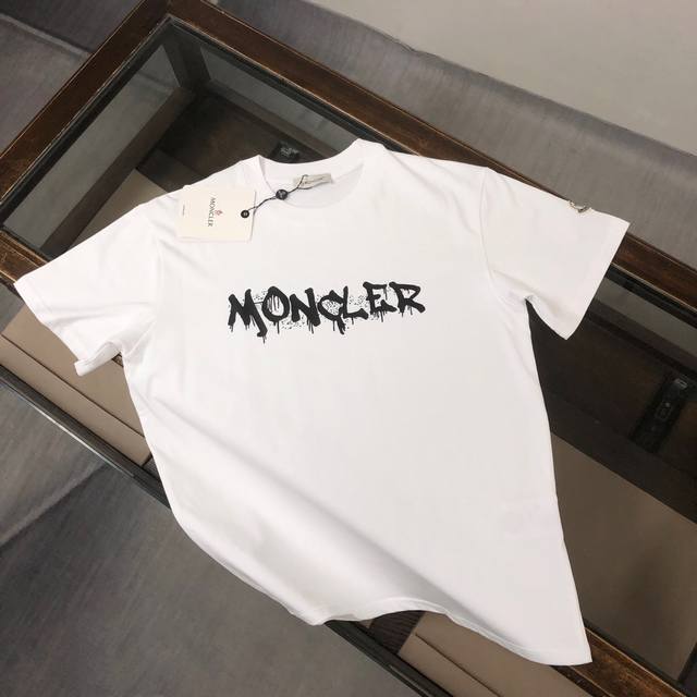 mon*Cler Latest Couple Short-Sleeved T-Shirt From Moncler. Top-Grade Printed