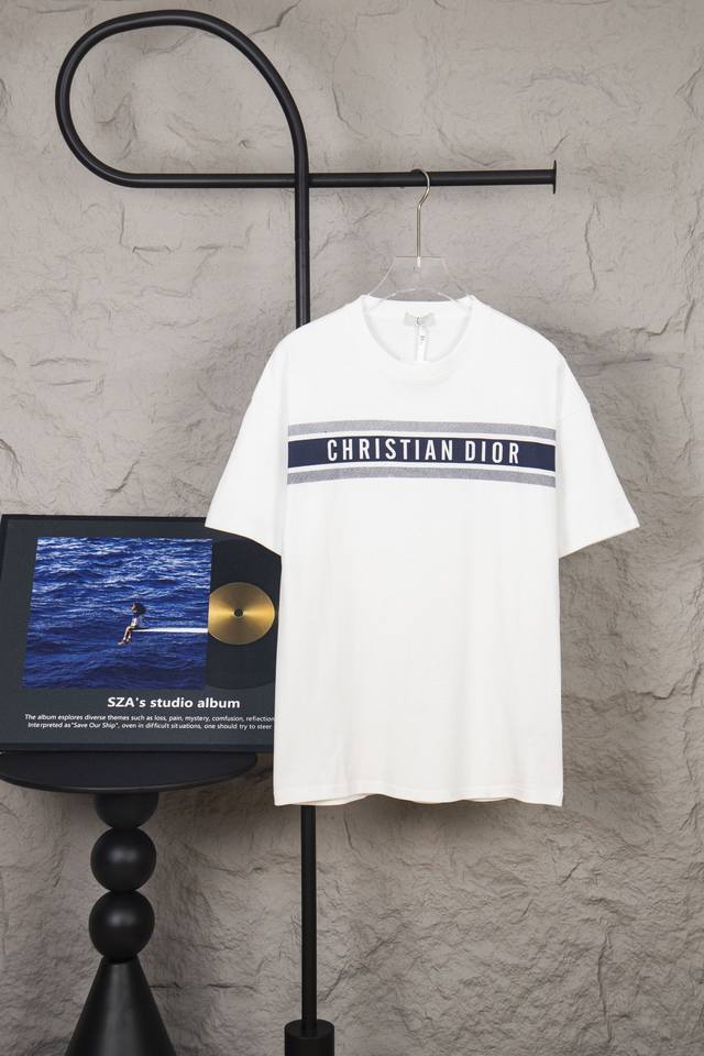 Style No. M090 Dior Cd Haute Couture Short Sleeve T-Shirt With Striped Logo On T