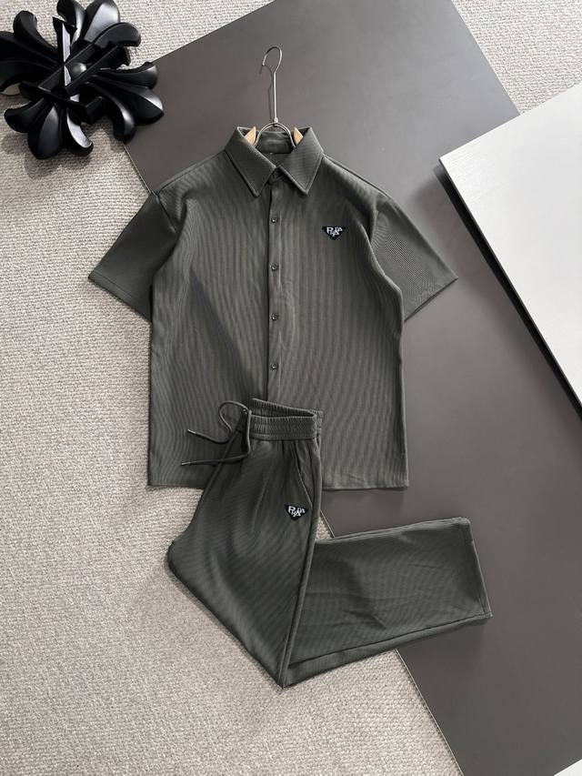 Prada High-Quality 2025 Spring And Summer New Casual Heavy-Duty Suits Are Exclus
