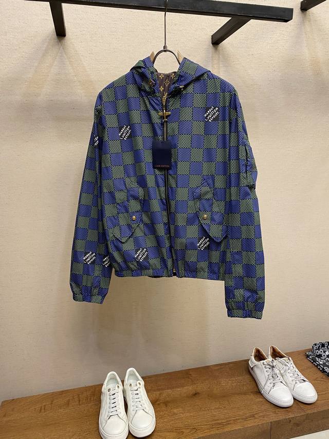 lv Louis Vuitton Family Men's Fashion Model Lightweight Double-Sided Jacquard