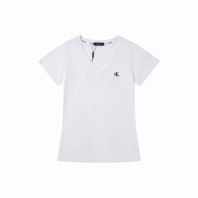 New Model Number B16 Running Volume Ceiling Ck Small Logo Embroidery V-Neck Casu