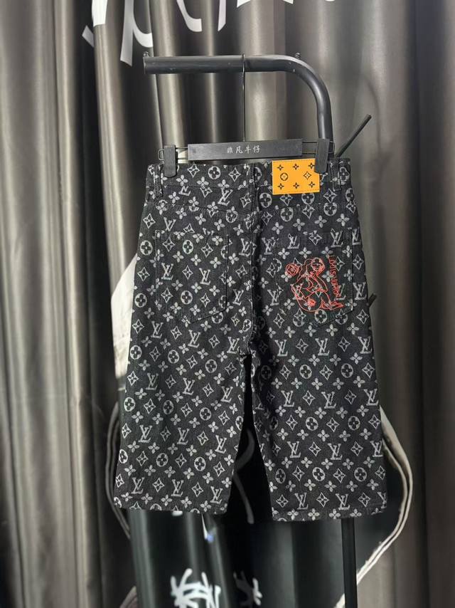 oc-782 Lv Louis Vuitton Jeans Slim Fit Fabric With Stretch Heavy Wash Color S
