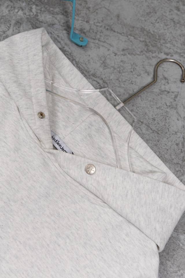 Model M Ck140 -Details Calvin Klein Jeans Ck Hooded Sweatshirt Follow The Hot St