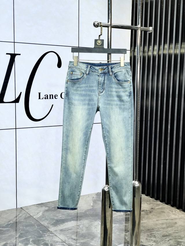 Versace 2025Ss Spring And Summer New Casual 9-Point Jeans High-End Custom Series