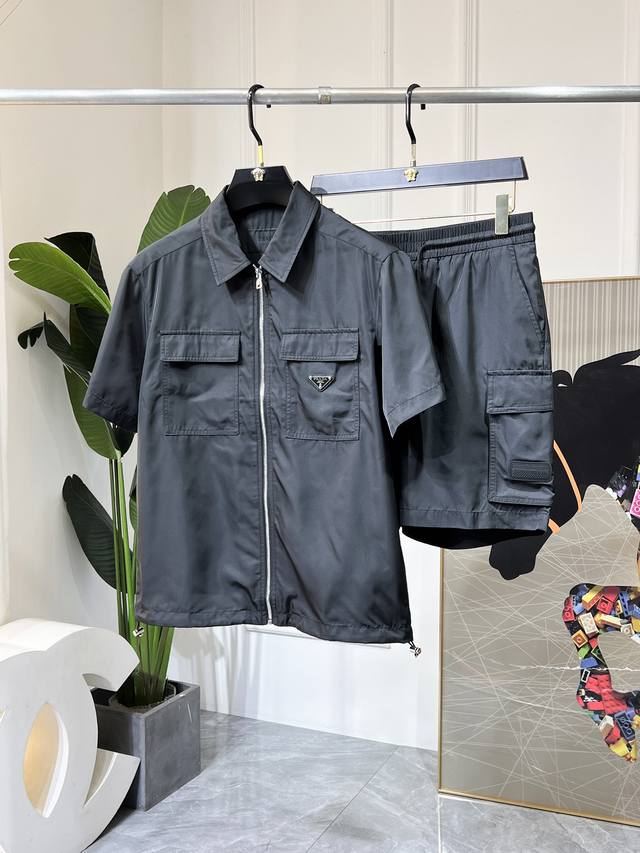 Prada 2025Ss Spring New Arrival Of The Year Of The Snake Casual Short-Sleeved Su