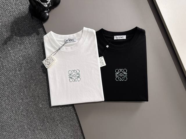 give Givenchy 2025 Spring And Summer New Products, Three Complete Labels, Mer