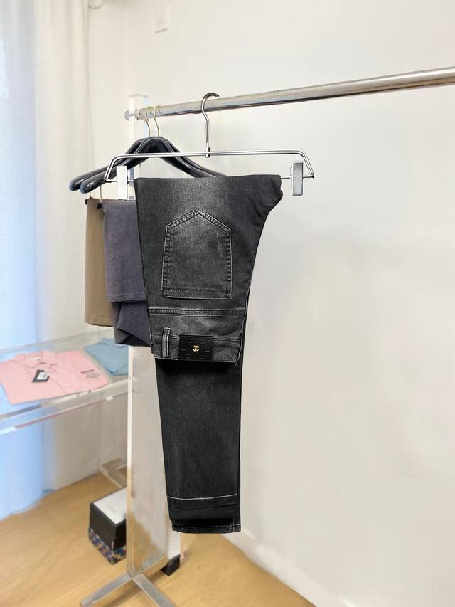 Chanel 2025 Official Website High-End New Products Original Few Handsome Jeans 1