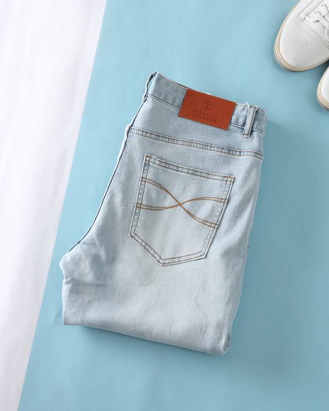 brunello C 25Ss Spring And Summer New Light Blue Retro Washed Jeans Men's Cla