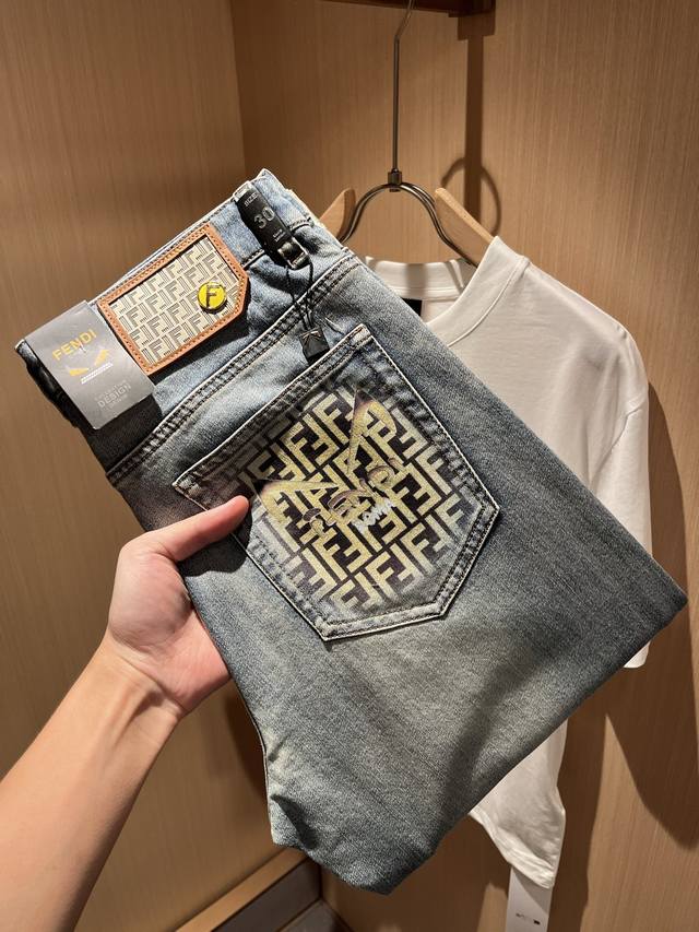 fen*I Fendi 2025 Spring And Summer New Fd Casual Jeans. Original Italian Fact