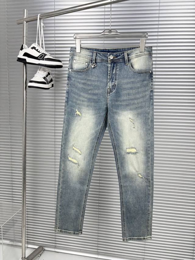 New Models Are On The Market. Spring And Summer Models. Original Hot-Selling Jea
