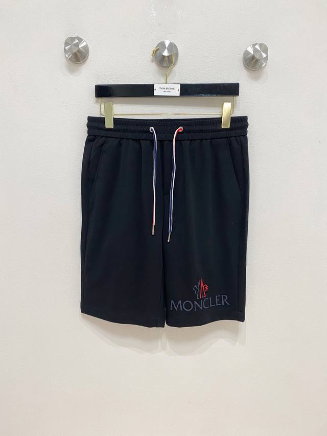 Moncler Three Standards Are Complete. 2025 Summer New Men's Casual Shorts. High-