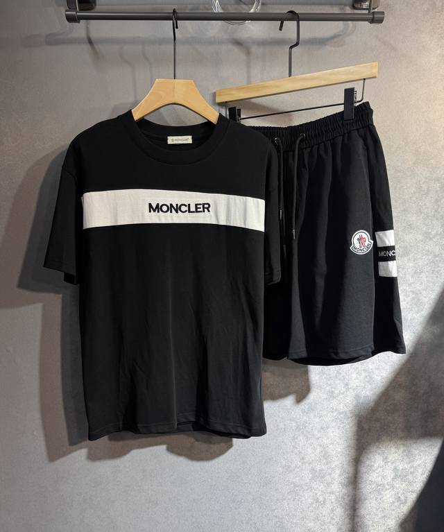 moncler High-End Custom Suits Save Time And Eliminate The Trouble Of Matching