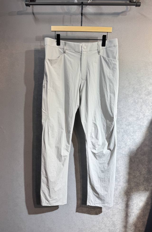 Arc'teryx 2025 Ss Sports Casual Trousers. The Fabric Is Comfortable And Breathab