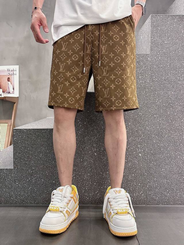 lv Louis Vuitton 2025 Spring And Summer New Men's Casual Shorts High-End Good
