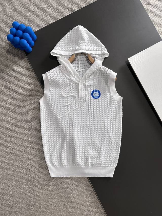 Next-Day Delivery High Quality Gucci Hooded Bare Knit Vest Classic, Calm, Elegan