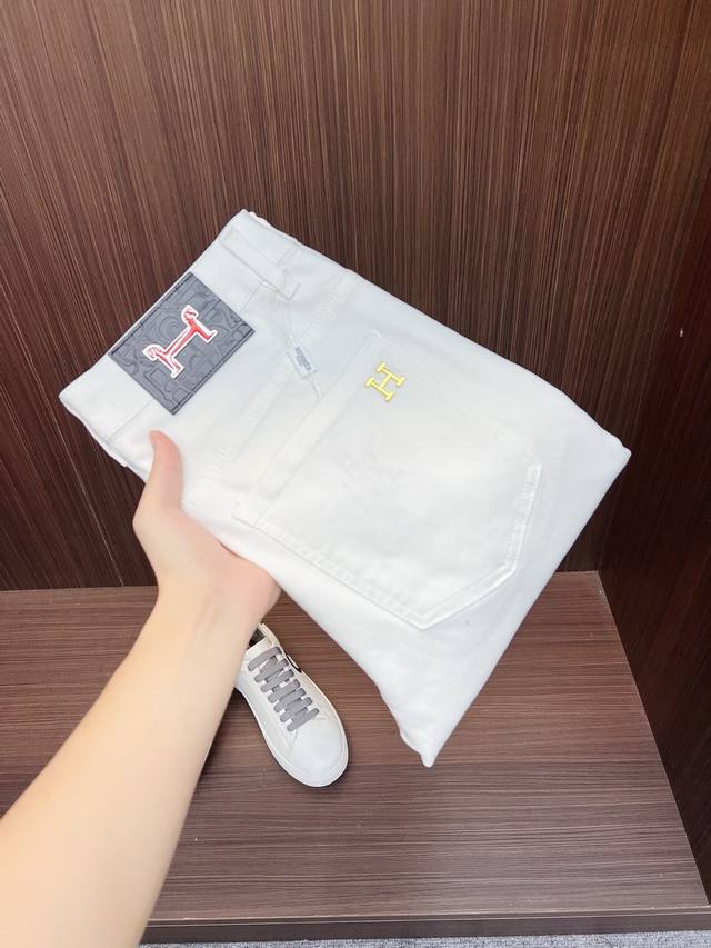 Hermes Men's Denim Jeans Official Announcement Album Poster Outfit Style For Cus