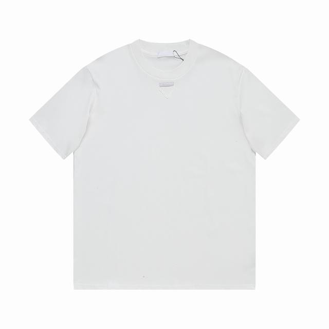 prada Prada Triangle Fabric Decorated Round Neck Short-Sleeved T-Shirt Using