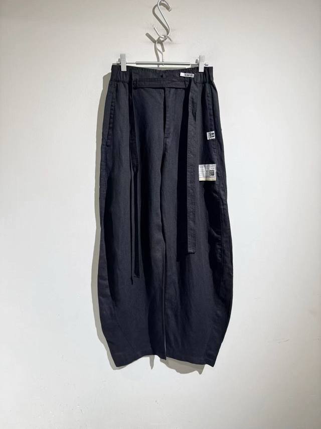 25 Latest Wide-Leg Linen Pants With Three-Dimensional Cutting. Different Drawstr