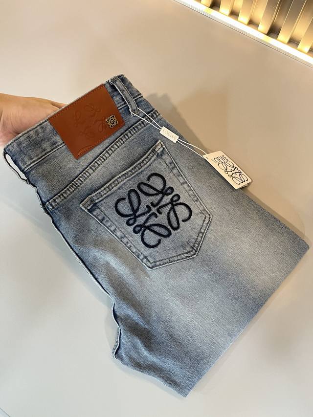 lo*We 2025 Spring And Summer New Men's Fashion High-End Casual Pants Hong Kon