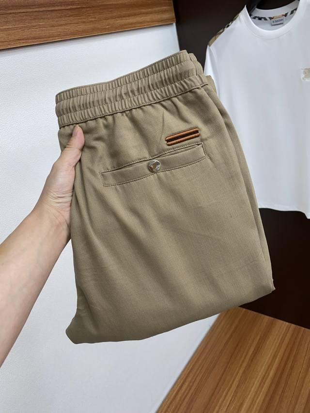 Ermenegildo Zegna 2025 New Casual Pants With Elegant Style, A New Interpretation