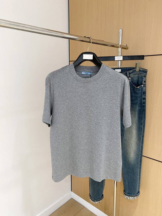 p Prada 2025 Spring And Summer New Men's And Women's Short-Sleeved T-Shirt La