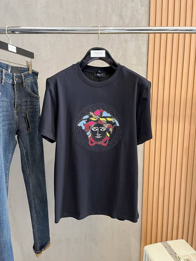 Versace 25Ss Spring And Summer New Model First Release In The Counter, The Lates