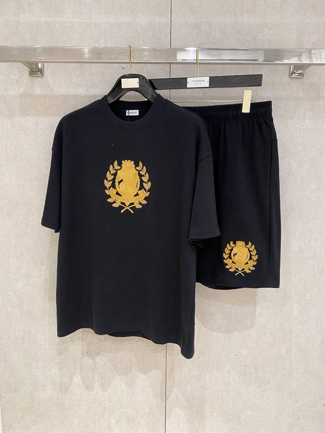 25Ss Burberry Heavyweight Round Neck Short-Sleeved T-Shirt And Shorts Set Is