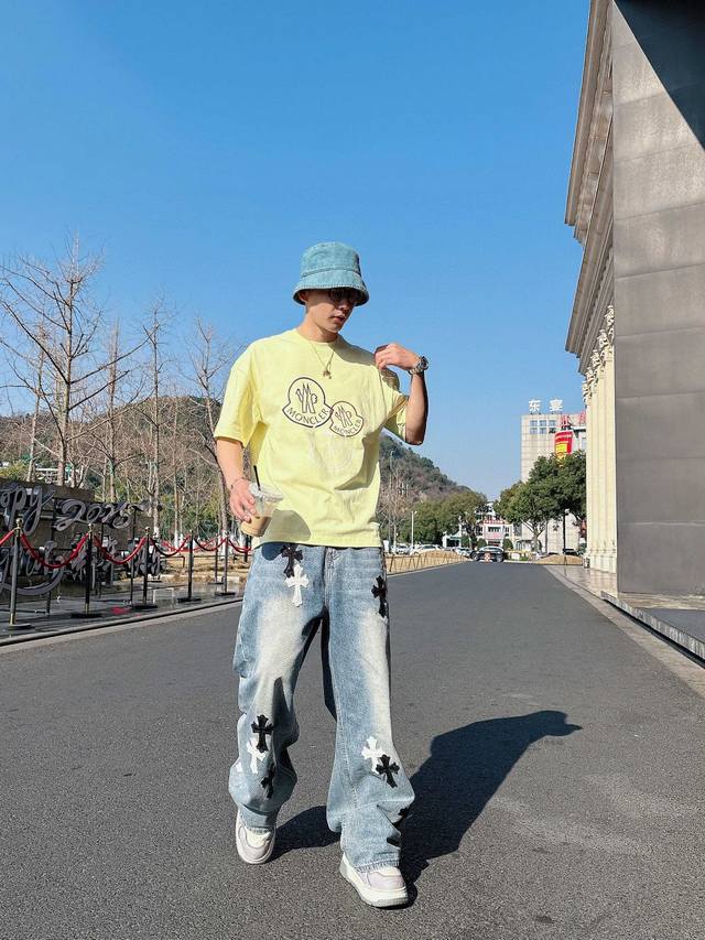 25Ss Moncler's New Round Neck Short-Sleeved T-Shirt Is Made Of 330G Double Ya