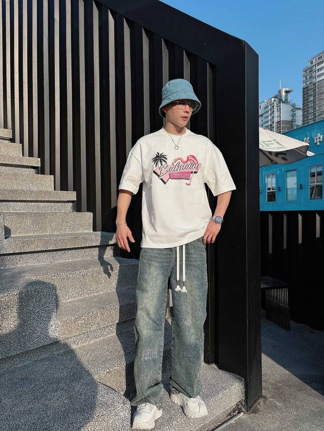 25Ss Balmain's New Round Neck Short-Sleeved T-Shirt Is Made Of 330G Double Ya