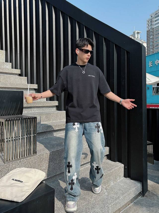 25Ss Arc Teryx 's New Round Neck Short-Sleeved T-Shirt Is Made Of 330G Double