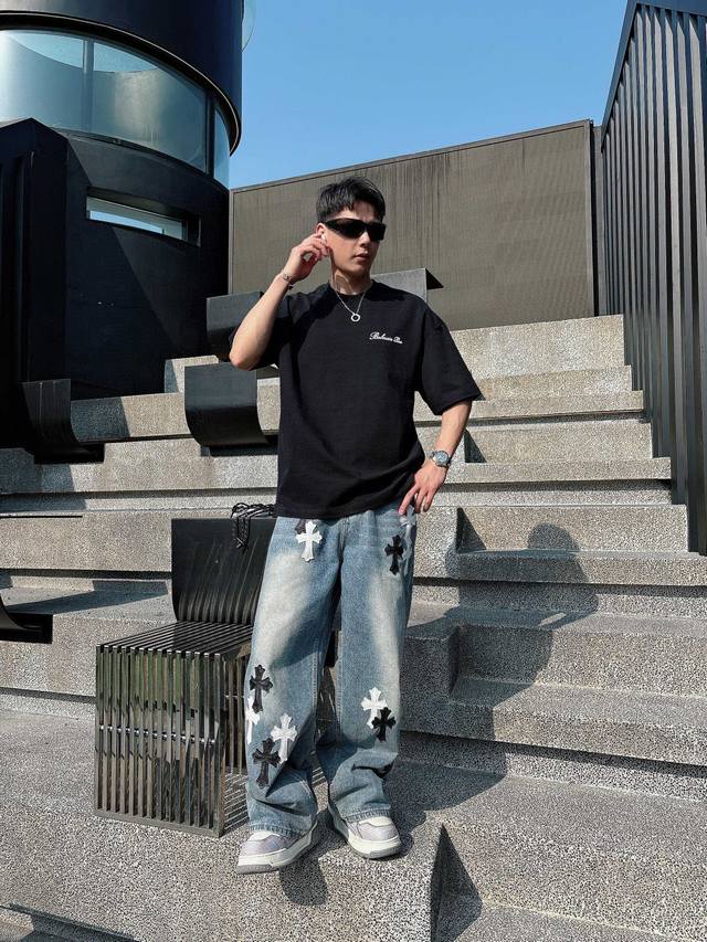 25Ss Balmain's New Round Neck Short-Sleeved T-Shirt Is Made Of 330G Double Ya