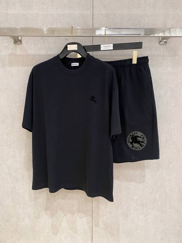25Ss Burberry Heavyweight Round Neck Short-Sleeved T-Shirt And Shorts Set Is