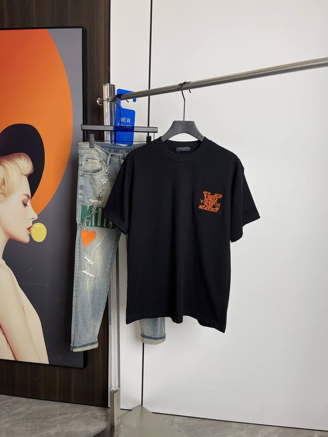 lv2025 Summer New Short-Sleeved T-Shirt With One-To-One Original Printing. Th