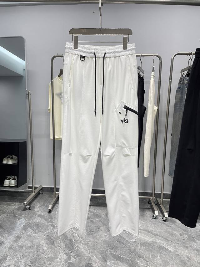 White Detail C26