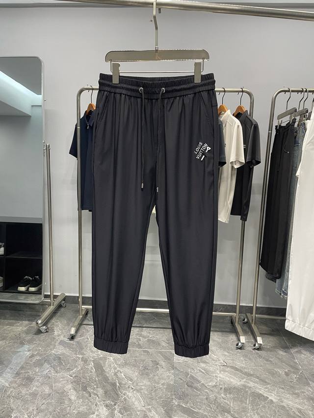 Black Detail C26