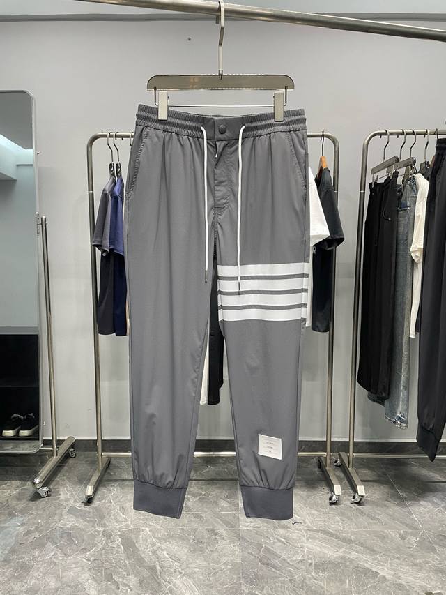 Gray Detail C26