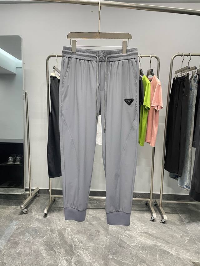 Gray Detail C26
