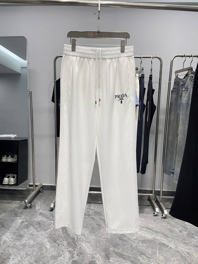 White Detail C16