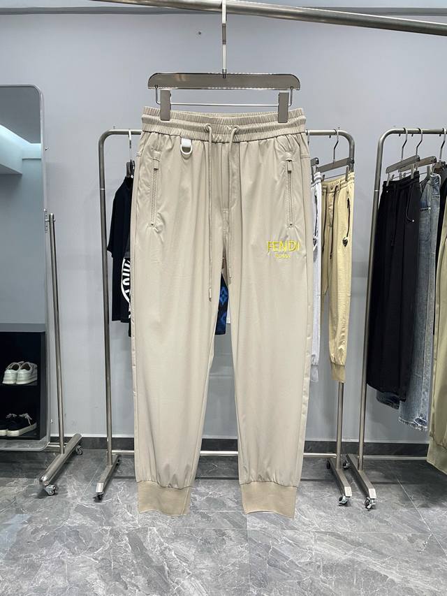 Khaki Detail C16