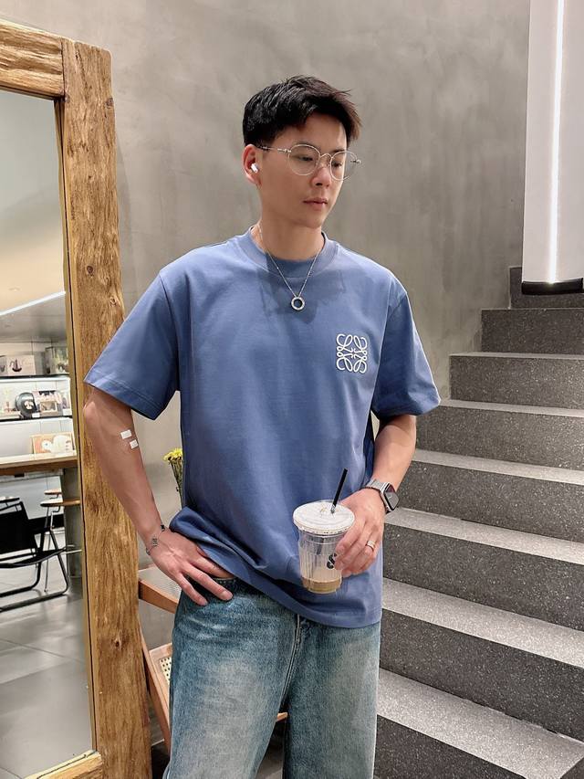 Loewe 2025 Spring And Summer New Unisex Short-Sleeved T-Shirts, Customized With
