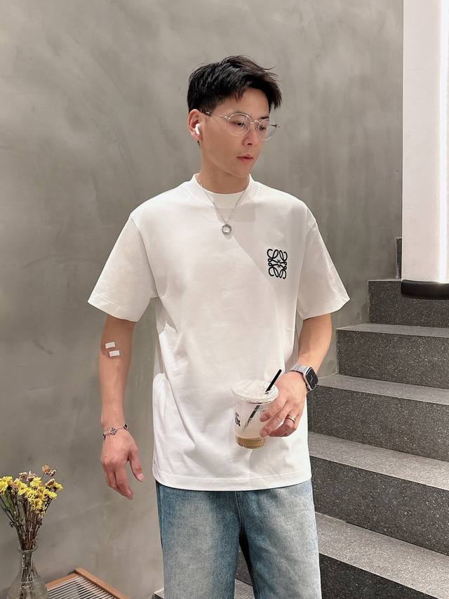 Loewe 2025 Spring And Summer New Unisex Short-Sleeved T-Shirts, Customized With