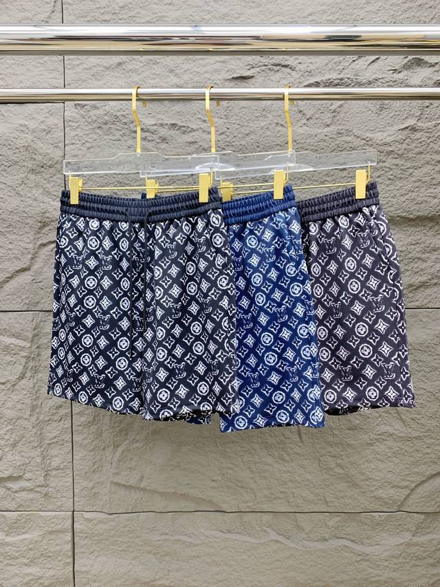 lv 2025 Spring And Summer New Men's Casual Shorts High-End Goods Simple, Fash